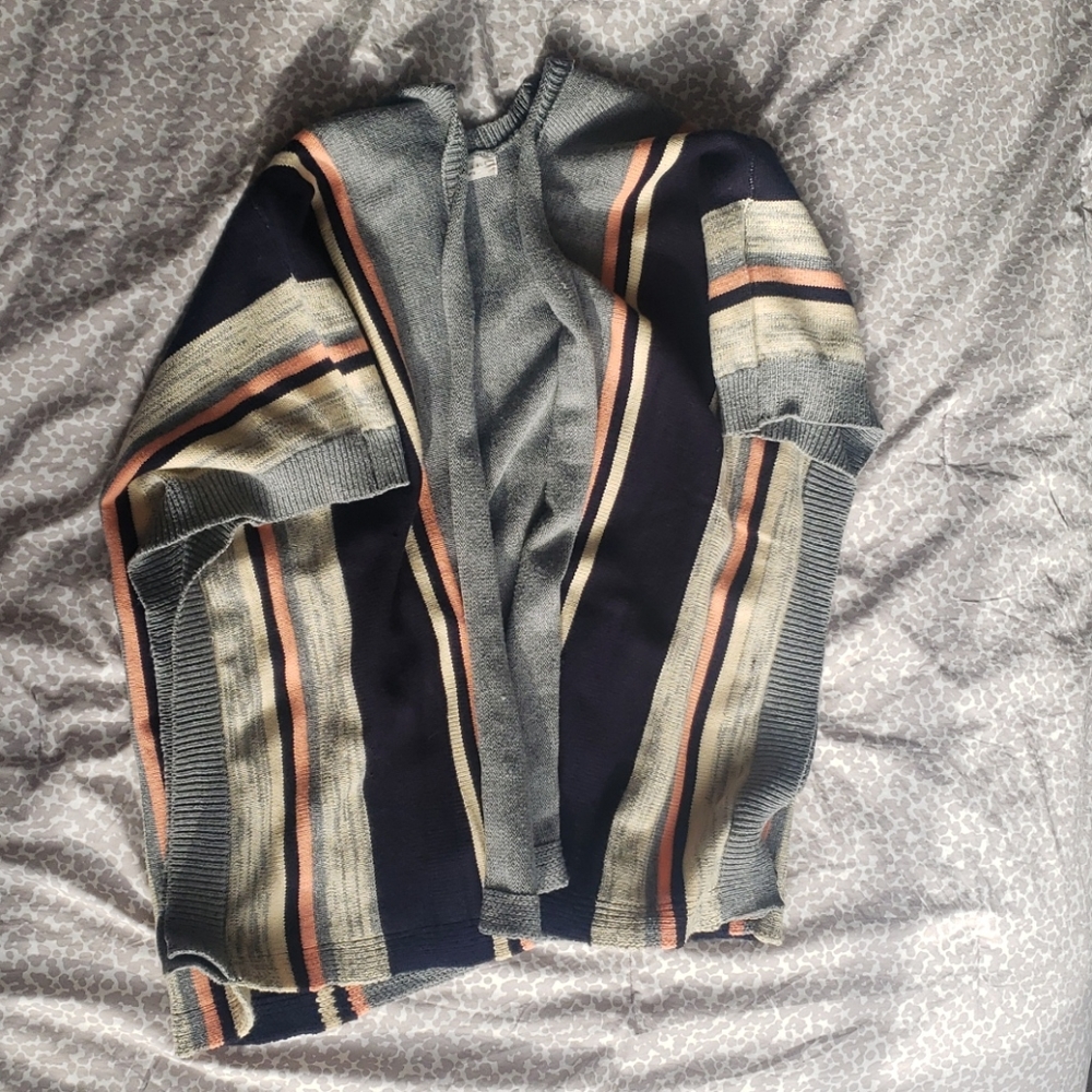 COPY - Poncho Sweater 🌟